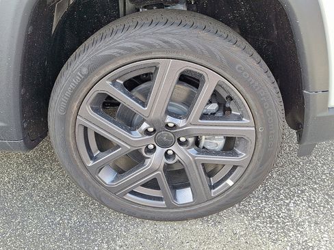 New 2026 Jeep Compass Limited image 4