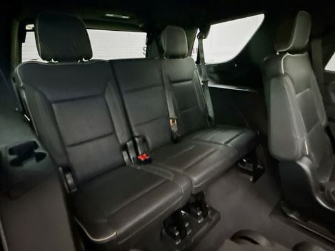 Used 2023 Chevrolet Tahoe Premier w/ Premium Package AWD/4WD image 30