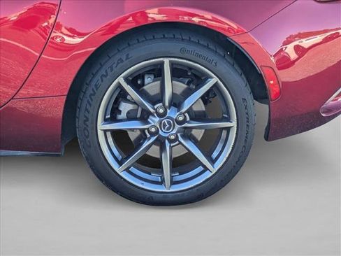 Used 2021 MAZDA MX-5 Miata RF Grand Touring image 15