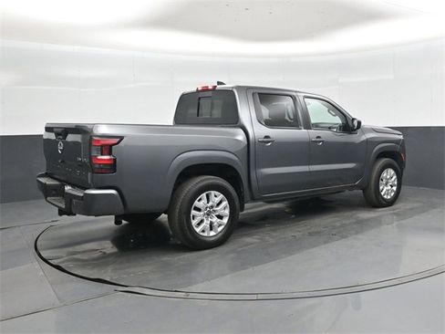 Used 2024 Nissan Frontier SV w/ SV Convenience Package image 4