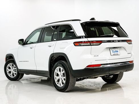 Used 2023 Jeep Grand Cherokee Limited image 31