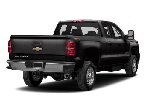 Used 2018 Chevrolet Silverado 2500 W/T AWD/4WD image 3