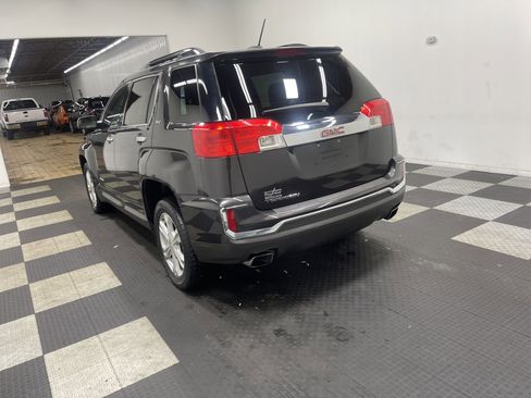 Used 2016 GMC Terrain SLT image 2