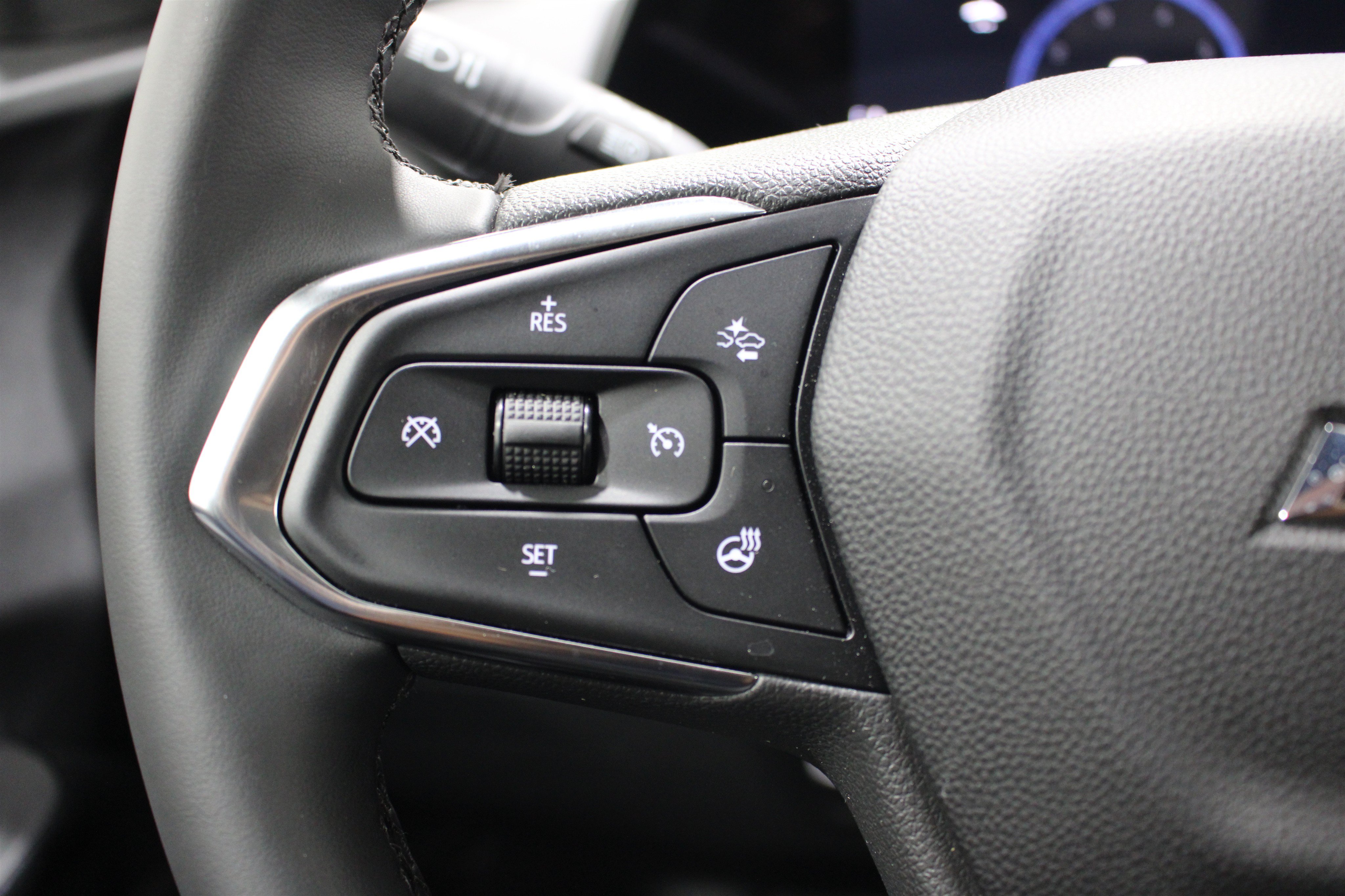 New 2026 Chevrolet Trax LT w/ Driver Confidence Package FWD image 13