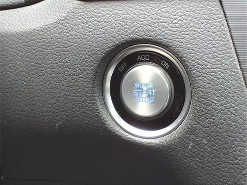 Used 2019 Genesis G80 3.3T Sport image 13