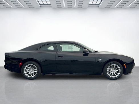 New 2025 Dodge Charger R/T w/ Quick Order Package 25M R/T image 2