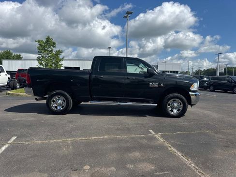 Used 2017 RAM 2500 Tradesman w/ Chrome Appearance Group AWD/4WD image 11