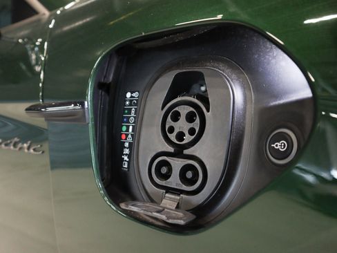 Used 2025 Porsche Taycan Turbo S image 12