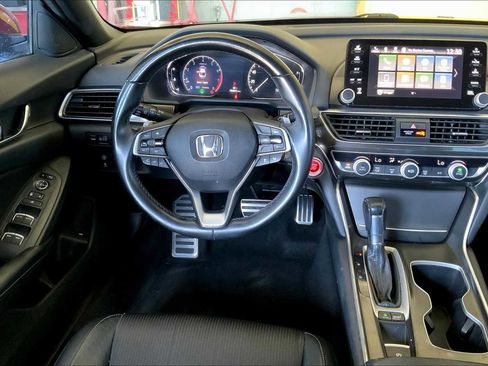 Used 2018 Honda Accord Sport image 5