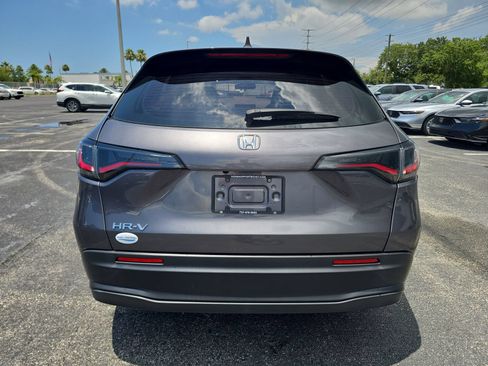 Used 2023 Honda HR-V LX image 5