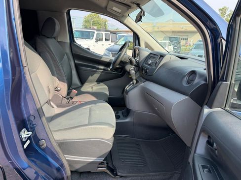 Used 2014 Nissan NV200 S w/ Cruise Control Package FWD image 10