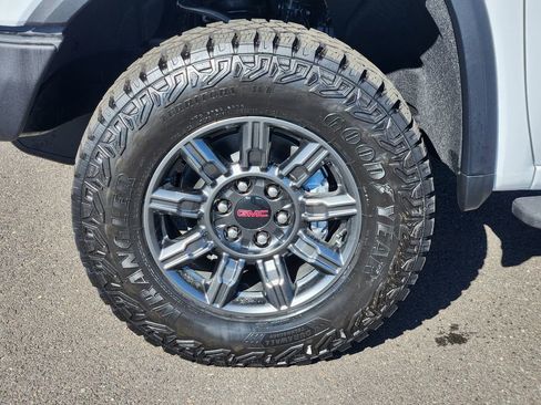 New 2026 GMC Sierra 1500 AT4X image 9