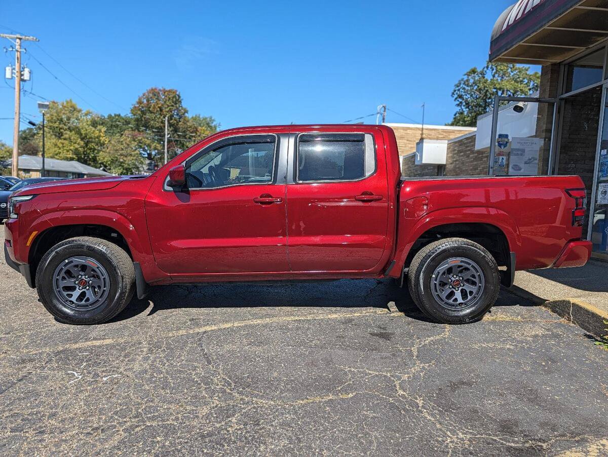 Used 2024 Nissan Frontier SL w/ Technology Package AWD/4WD image 7