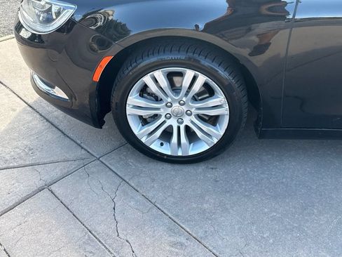Used 2016 Chrysler 200 Limited w/ Anniversary Edition FWD image 11