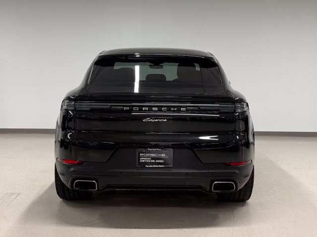 Certified 2026 Porsche Cayenne E-Hybrid Coupe AWD/4WD image 9