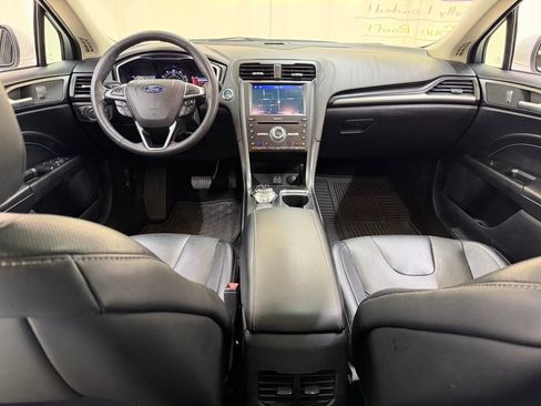 Used 2019 Ford Fusion Titanium FWD image 27