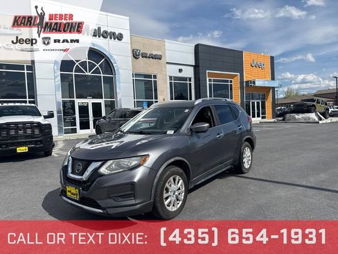 Used 2017 Nissan Rogue SV w/ SV Premium Package AWD/4WD image 1