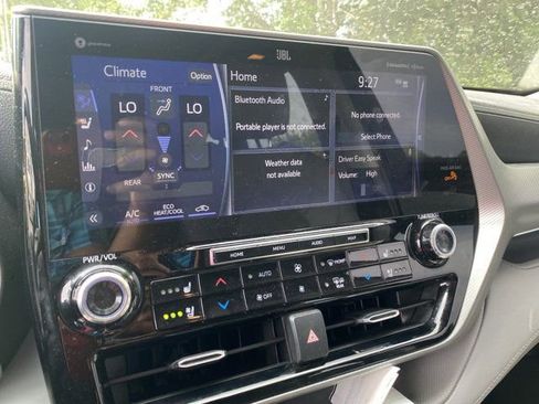 Used 2020 Toyota Highlander Platinum AWD/4WD image 16