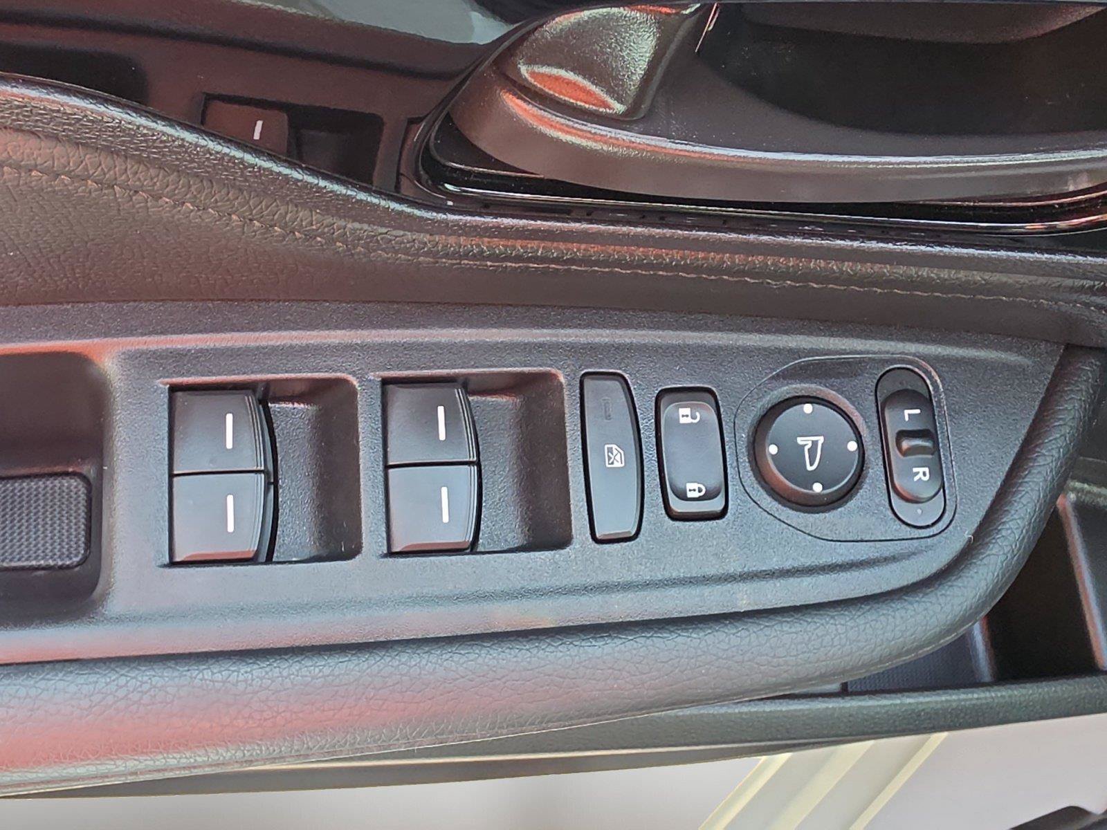 Used 2025 Honda Odyssey Touring image 15