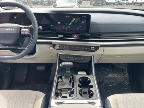 New 2027 Kia Carnival SX FWD image 12