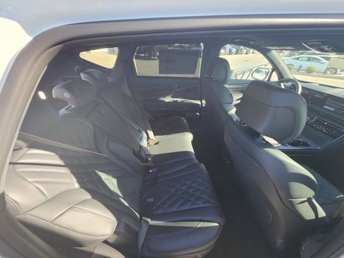 New 2026 Genesis GV80 3.5T Prestige image 17