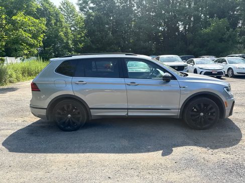 Used 2021 Volkswagen Tiguan SE R-Line AWD/4WD image 12