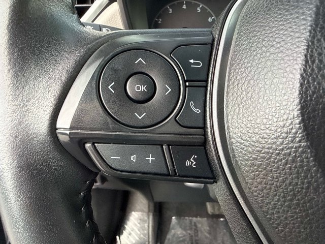Used 2025 Toyota Corolla Cross LE FWD image 28