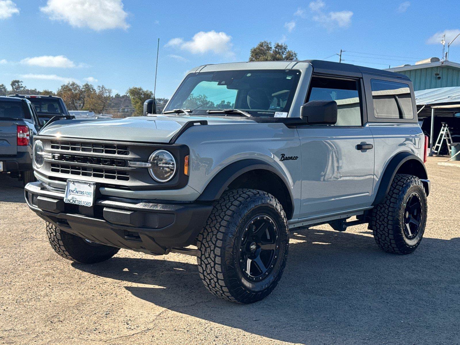 Certified 2023 Ford Bronco 2-Door AWD/4WD image 4