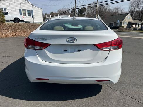Used 2012 Hyundai Elantra GLS w/ Preferred Pkg 3 image 4