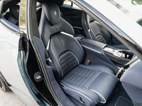 Used 2025 Ferrari Purosangue image 4