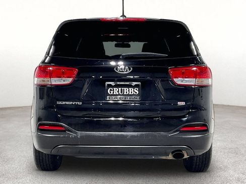 Used 2016 Kia Sorento L FWD image 5