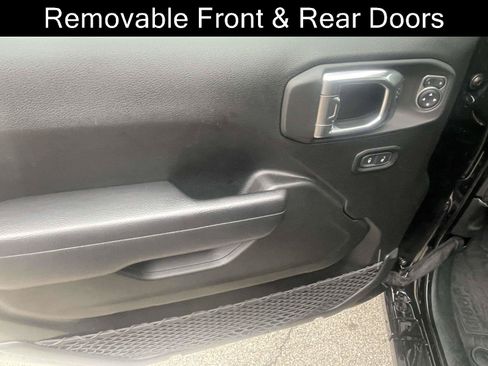 Used 2022 Jeep Wrangler Unlimited Sport AWD/4WD image 14