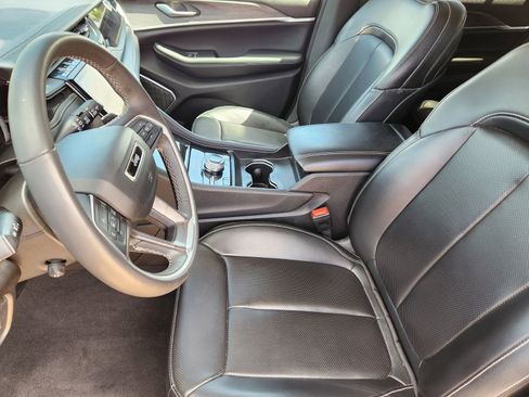 Used 2023 Jeep Grand Cherokee 4WD 4xe w/ Luxury Tech Group II image 21