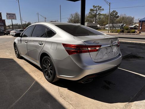 Used 2014 Toyota Avalon XLE image 5