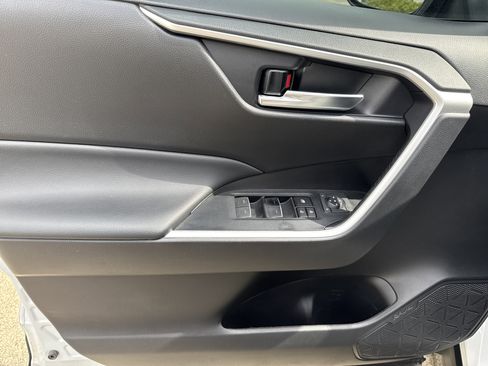 Used 2024 Toyota RAV4 XLE image 10