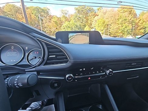 Used 2025 MAZDA MAZDA3 s image 10