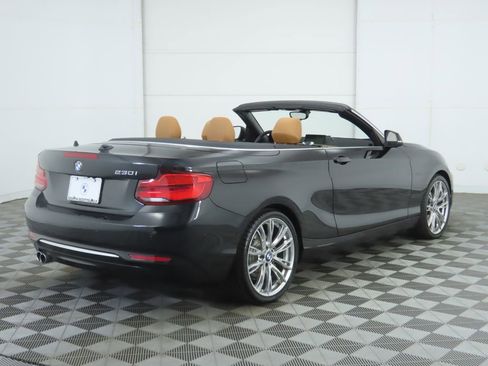 Used 2018 BMW 230i Convertible image 5