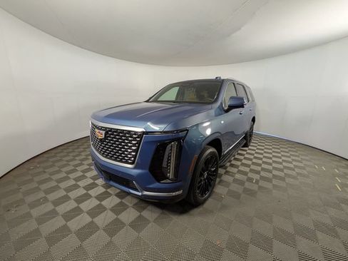 Used 2025 Cadillac Escalade Premium Luxury AWD/4WD image 10