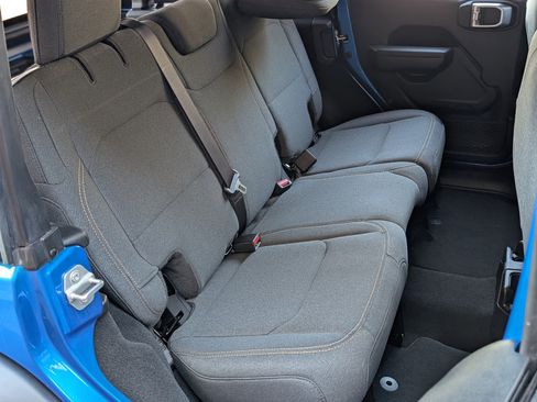 Used 2024 Jeep Wrangler Sport S image 19