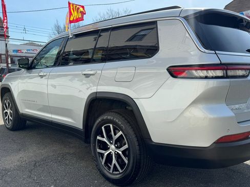 Used 2024 Jeep Grand Cherokee L Limited w/ Luxury Tech Group II image 34