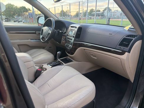 Used 2011 Hyundai Santa Fe Limited AWD/4WD image 23