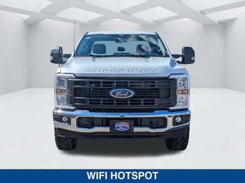 New 2026 Ford F250 XL w/ XL Off-Road Package image 9
