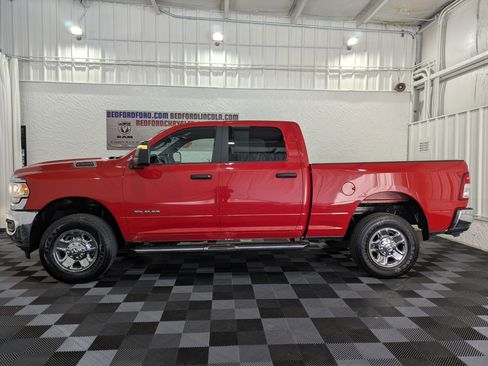 Used 2024 RAM 2500 Big Horn w/ Bed Utility Group image 1