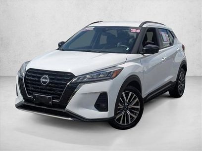 Used 2024 Nissan Kicks SR