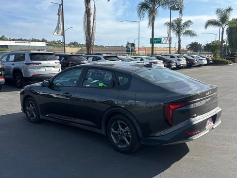 Used 2025 Kia K4 LXS image 9