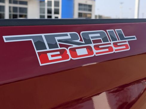 Used 2023 Chevrolet Silverado 1500 LT Trail Boss w/ Protection Package image 30