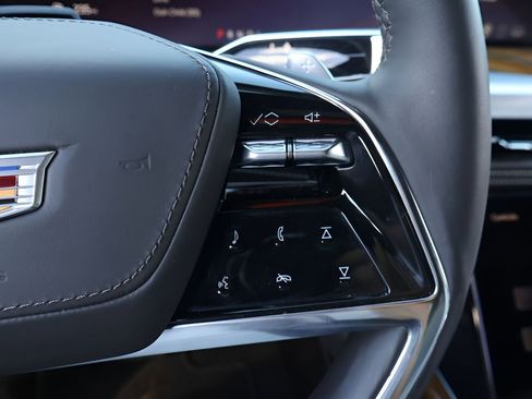 Used 2025 Cadillac Escalade Sport Platinum RWD image 23