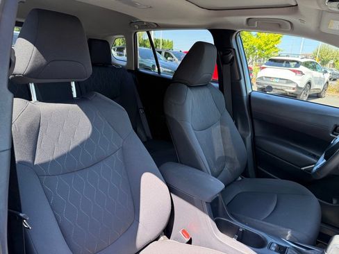 Certified 2024 Toyota Corolla Cross LE w/ Moonroof Package AWD/4WD image 22