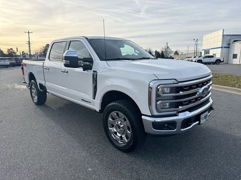 Used 2025 Ford F250 King Ranch w/ Chrome Package image 2