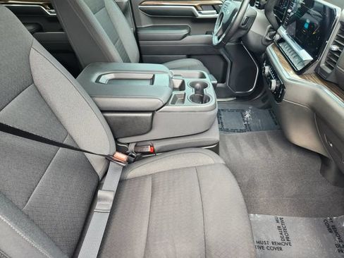 Used 2022 Chevrolet Silverado 1500 RST w/ Rally Edition RWD image 18